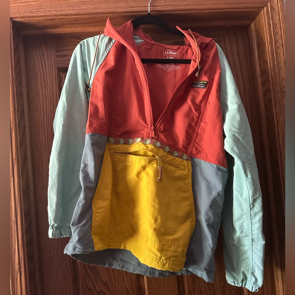 LL Bean Women's Mountain Classic Anorak, Multi-Color
